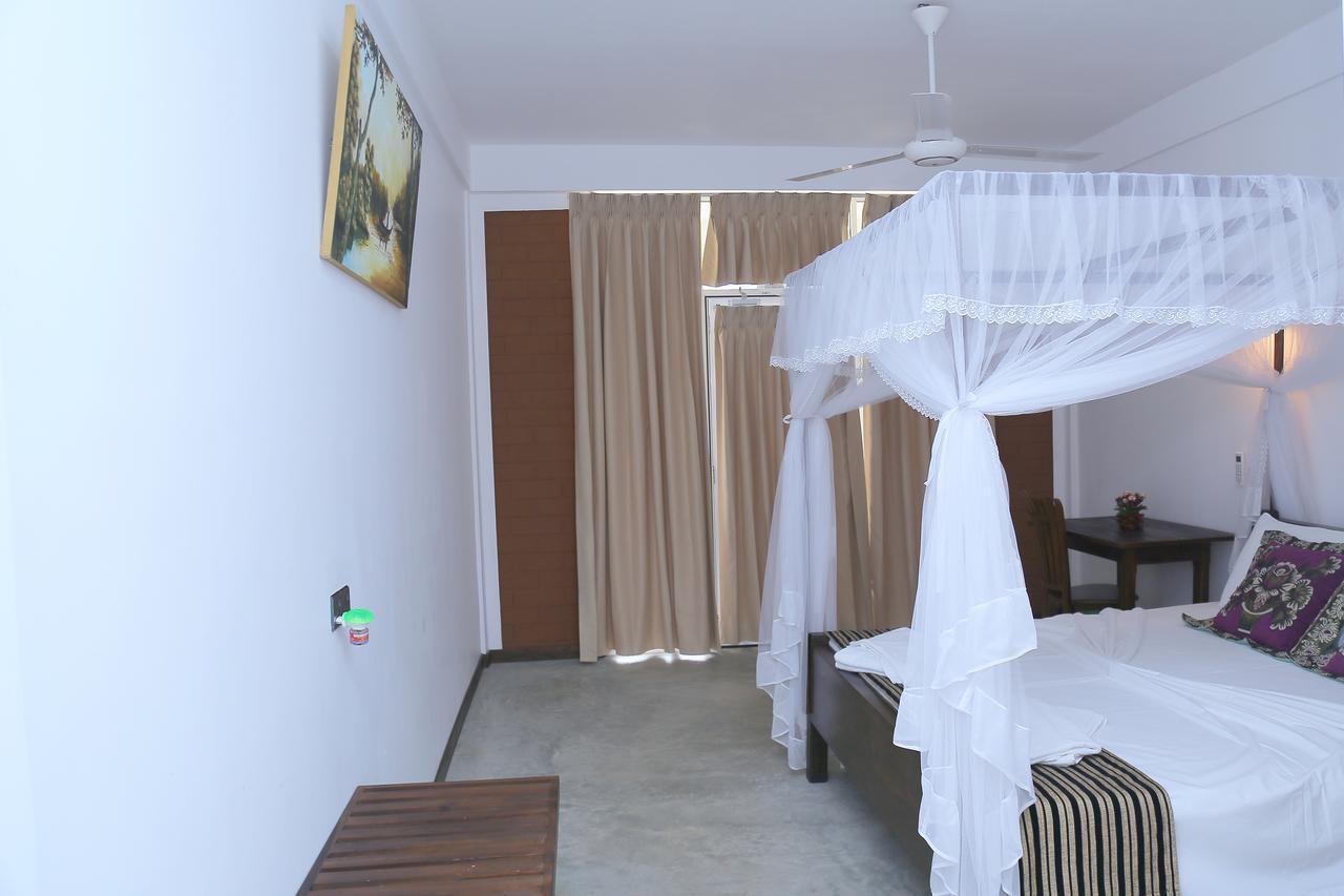 Hotel Sigiriya Rock Hide Exterior foto